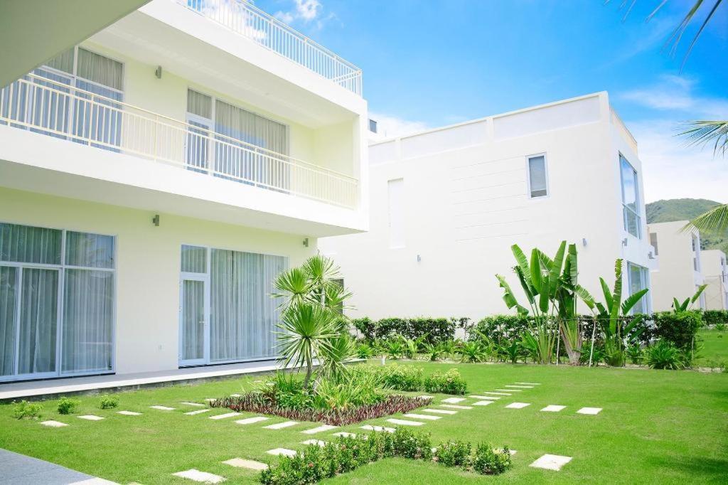 Diamond Bay Golf And Villas Нячанг Екстер'єр фото