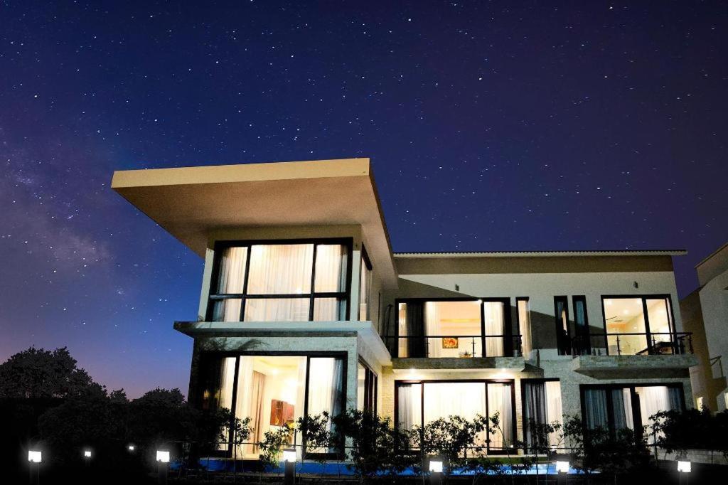 Diamond Bay Golf And Villas Нячанг Екстер'єр фото