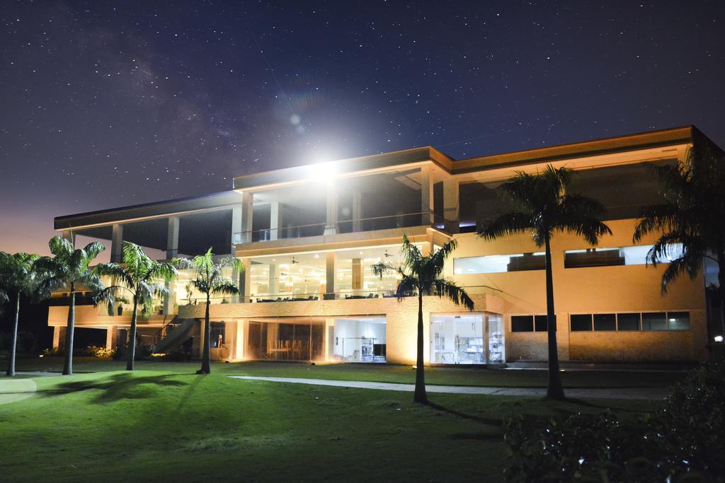 Diamond Bay Golf And Villas Нячанг Екстер'єр фото